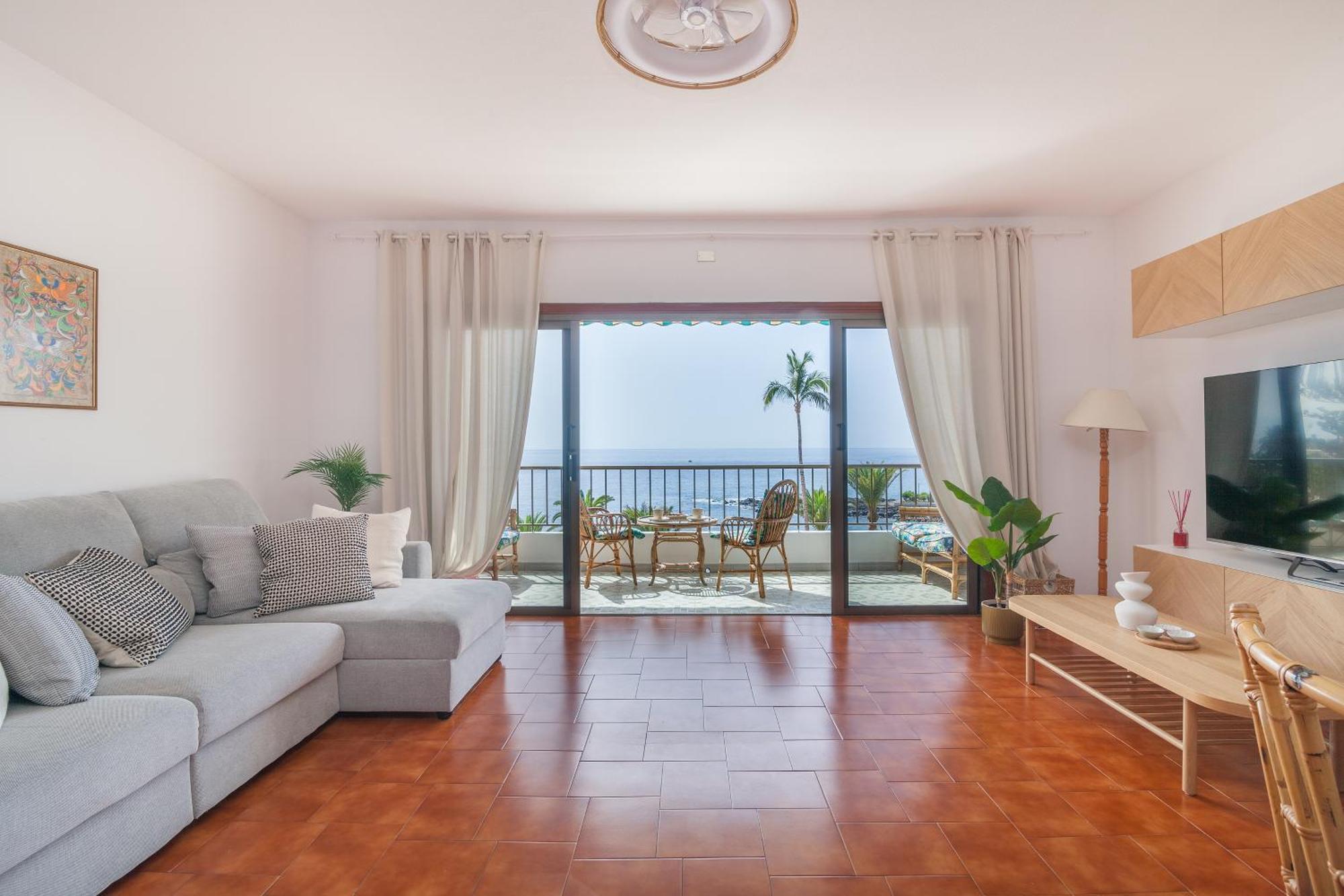 Casa De Franco - Ocean View, Terrace, Balcony, 50M From Playa La Arena, Fibre Net Appartement Puerto de Santiago  Buitenkant foto